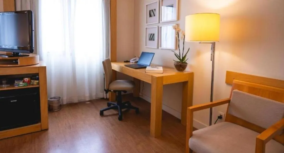 Hotel Nobile Aeroporto Congonhas Uh 1504 Sao Paulo 4*,